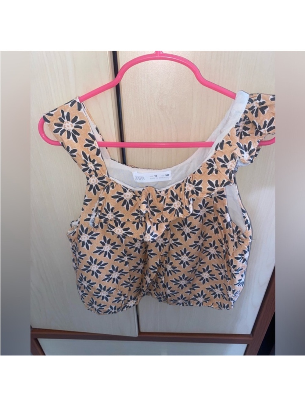 Zara girl floral ruffled top size 10 (140cm)